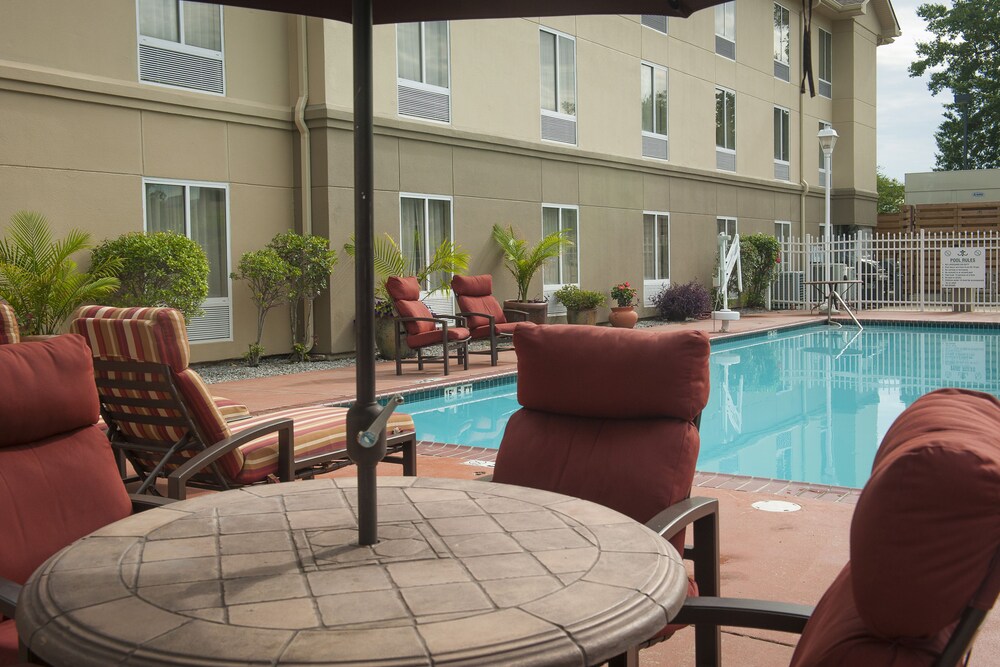 Book Hampton Inn Suites New Orleans Elmwood Clearview Pkway La In Hampton Inn Suites New Orleans Elmwood Clearview Pkway La Harahan