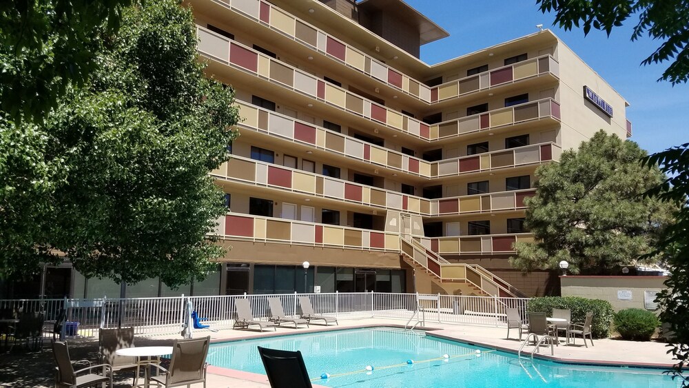 Book The Hotel Blue In Albuquerque Hotels The Hotel Blue Albuquerque Outdoor Pool