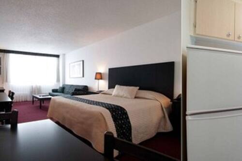 Book La Tour Belvedere Apartment Hotel In Montreal Hotels Book La Tour Belvedere Apartment Hotel