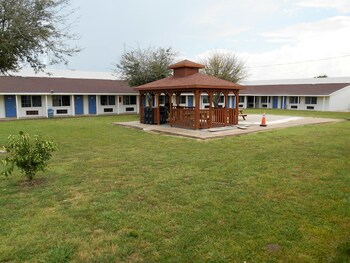 Top 10 Hotels In Madisonville Texas Motels In Madisonville