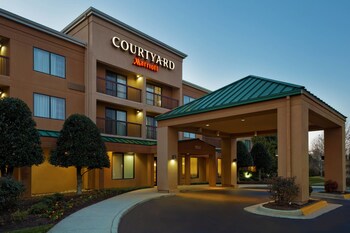 15 Closest Hotels To Regent University In Virginia Beach