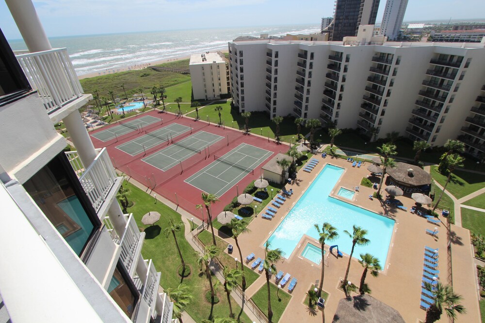 Book Royale Beach And Tennis Club A Vri Resort In South Padre Royale Beach And Tennis Club A Vri Resort South Padre Island Balcony View