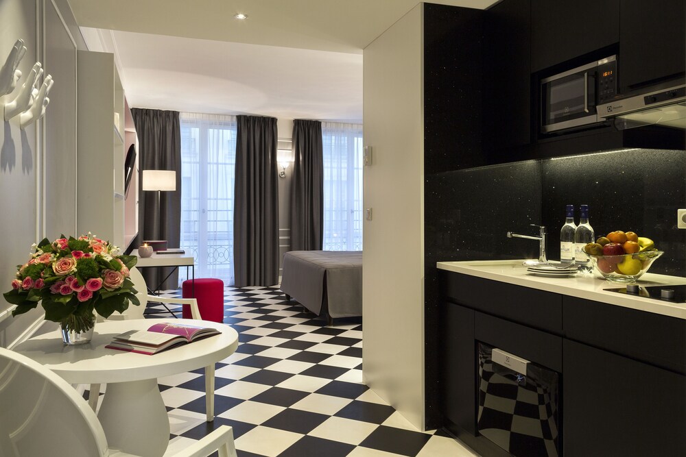 シタディーヌ オペラ パリ 地下鉄の駅とルーブルに近くて便利なパリのレジデンス 宿泊予約はホテルズドットコム