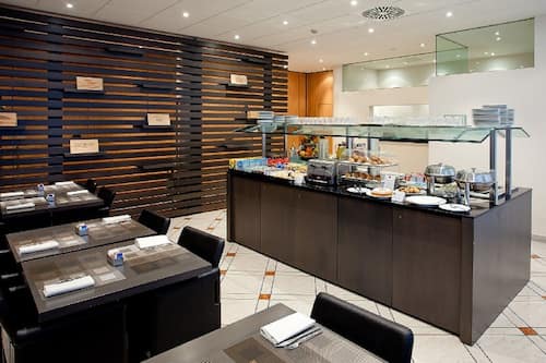 Prenota Hotel Ovest A Piacenza Hotels Com