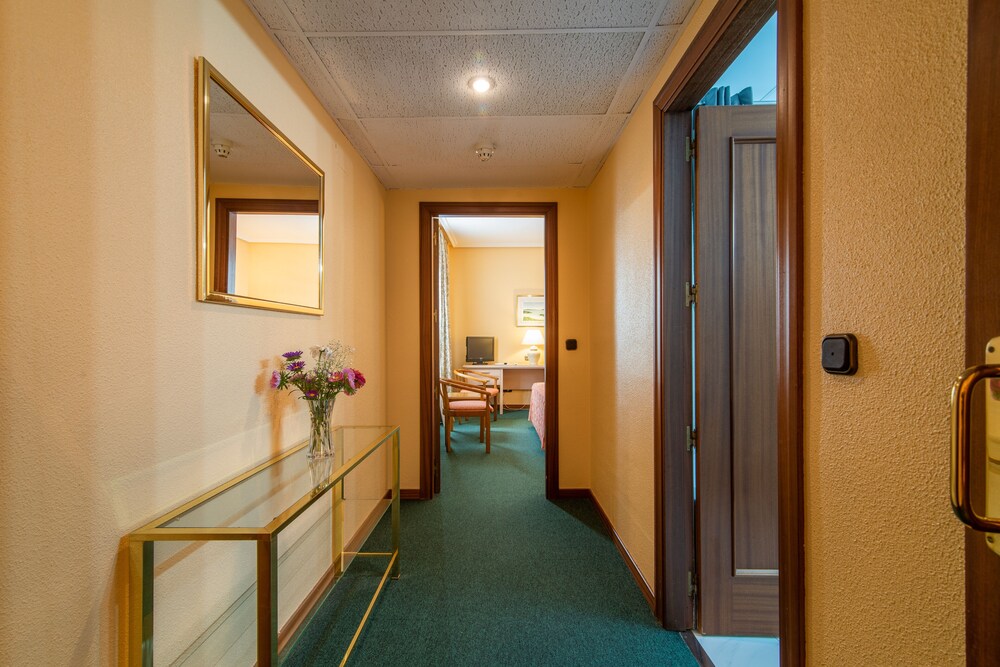 Hospedium Hotel Europa Centro In Magaz Hotels Com