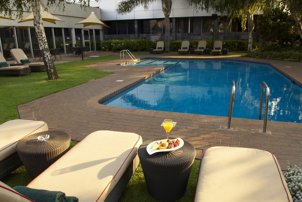 Accommodation In Kempton Park Near Airport za.hotels.com