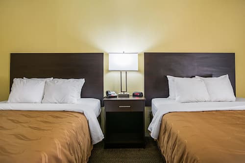 Book Quality Inn Suites Greensburg I 74 In Hotels Com Book Quality Inn Suites Greensburg I, Springhill Country Furniture Greensburg Pax