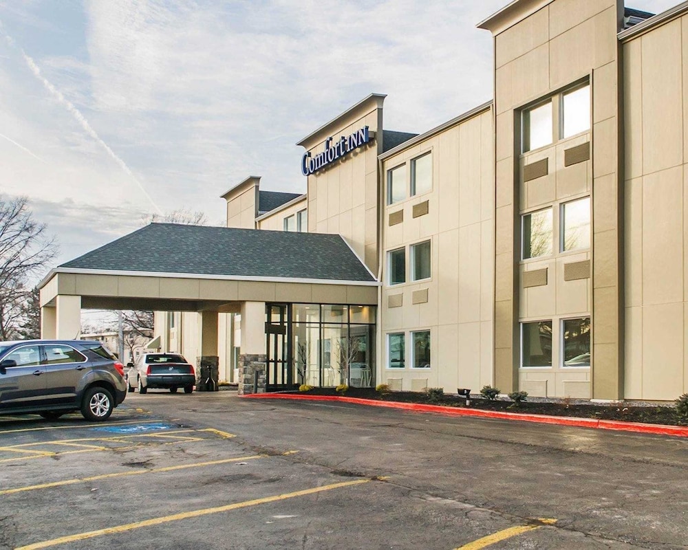 Book Comfort Inn Mayfield Heights Cleveland East In Comfort Inn Mayfield Heights Cleveland East