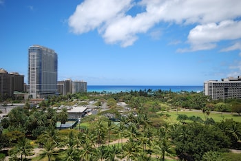 Picture of Waikiki Gateway Hotel in Honolulu