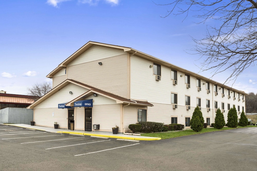 Book Travelodge By Wyndham Battle Creek In Hotels Travelodge By Wyndham Battle Creek