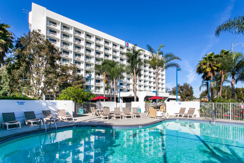 Book Motel 6 Los Angeles Lax In Inglewood Hotels Com