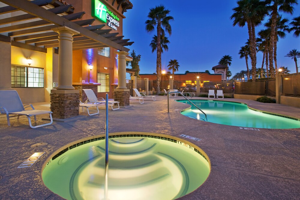 Book Holiday Inn Express Suites Rancho Mirage In Holiday Inn Express Suites Rancho Mirage