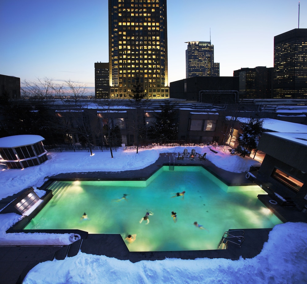 Book Hotel Bonaventure Montreal In Hotels Hotel Bonaventure Montreal