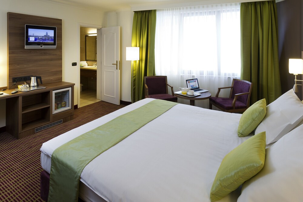 Quality Hotel Antwerpen Centrum Opera Antwerp Info Photos Reviews Book At Hotels Com