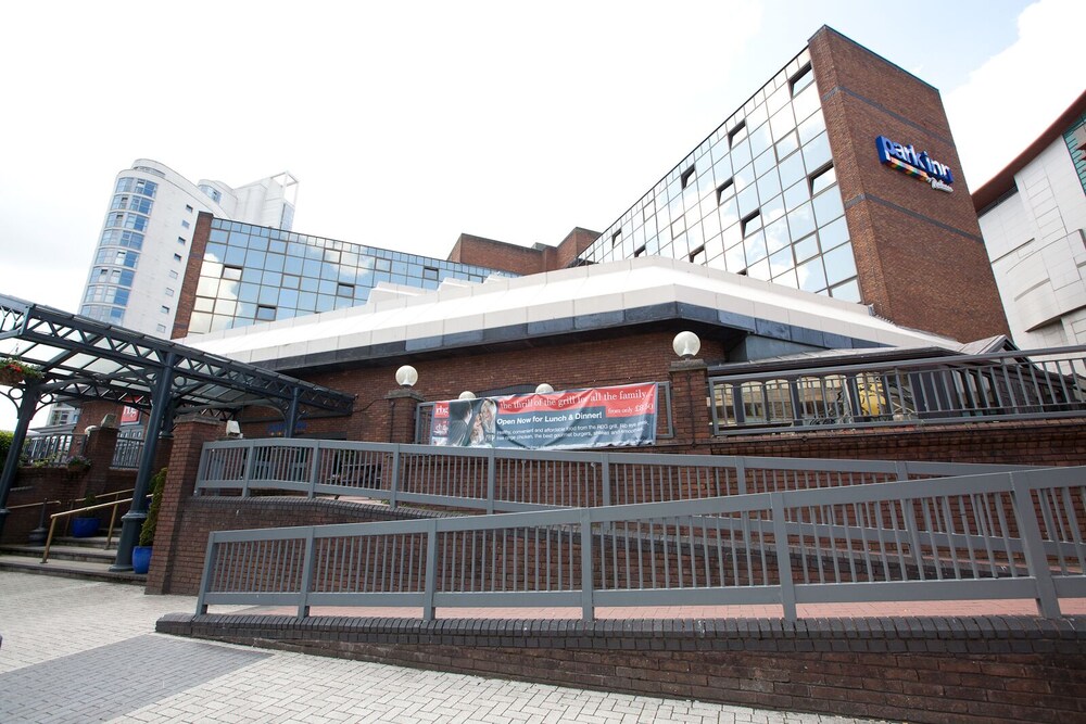 Park Inn By Radisson Cardiff City Centre Cardiff Info Photos Reviews Book At Hotels Com