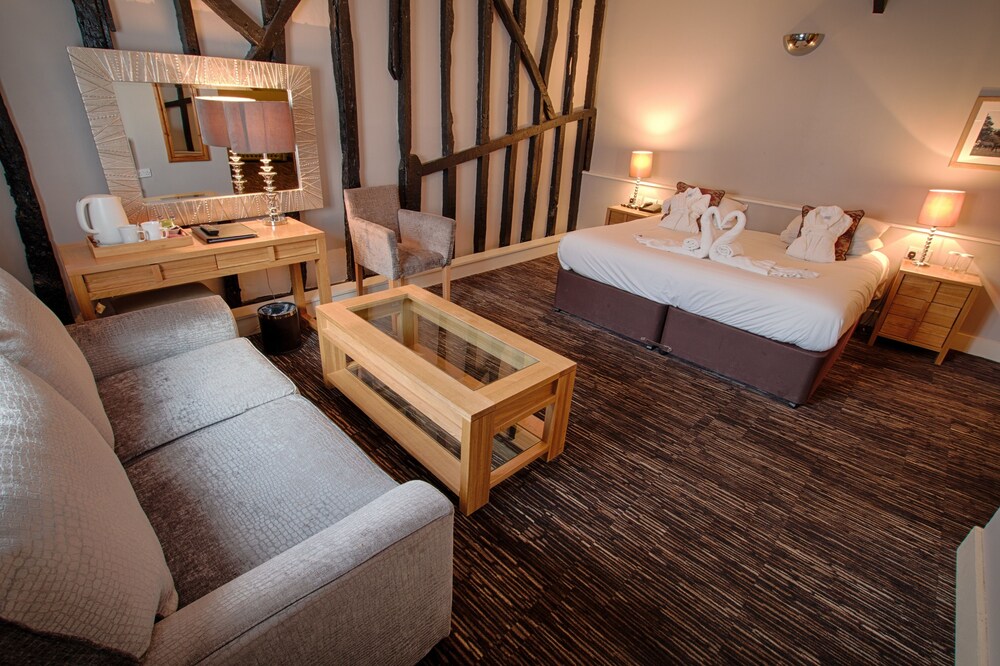 Saracens Head Hotel Dunmow Info Photos Reviews Book At Saracens Head Hotel Dunmow