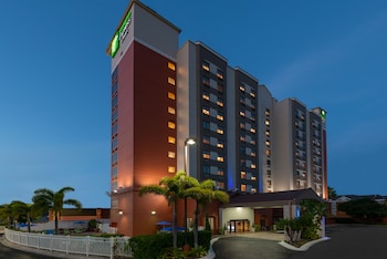Hotels Near Universal Studios >> 15 Closest Hotels To Universal Studios Florida In Orlando Hotels Com Hotels Near Universal Studios >> 15 Closest Hotels To Universal Studios Florida In Orlando Hotels Com