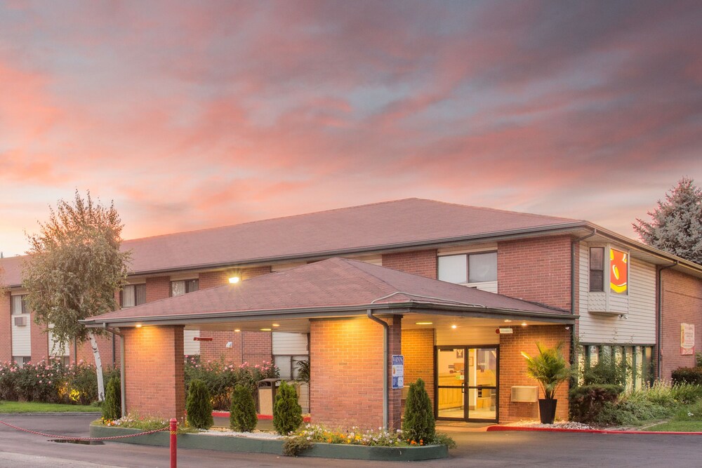 Book Super 8 By Wyndham Provo Byu Orem In Hotels Super 8 By Wyndham Provo Byu Orem