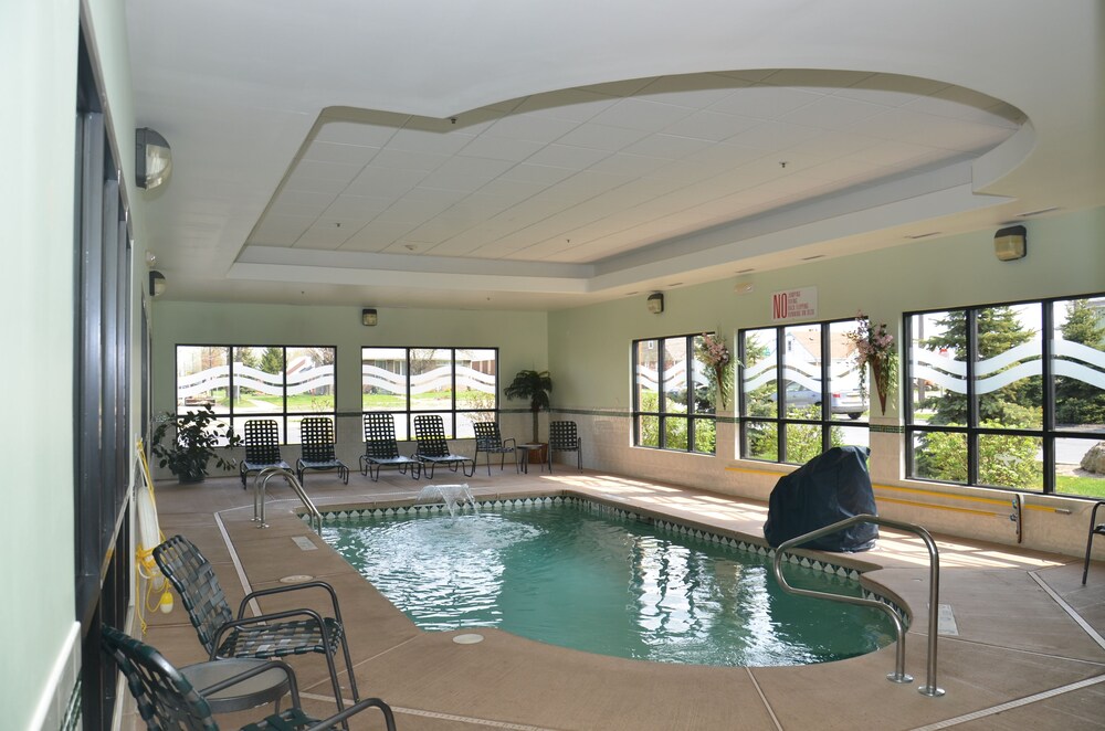 Hotel Comfort Inn Near Walden Galleria Mall Cheektowaga Buffalo The Best Offers With Destinia