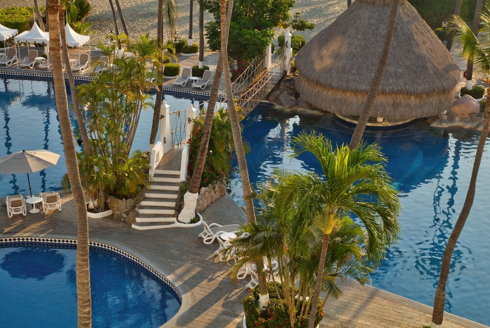 Las Hadas By Brisas Manzanillo And Vicinity Mexico Manzanillo And Vicinity Hotel Discounts Hotels Com