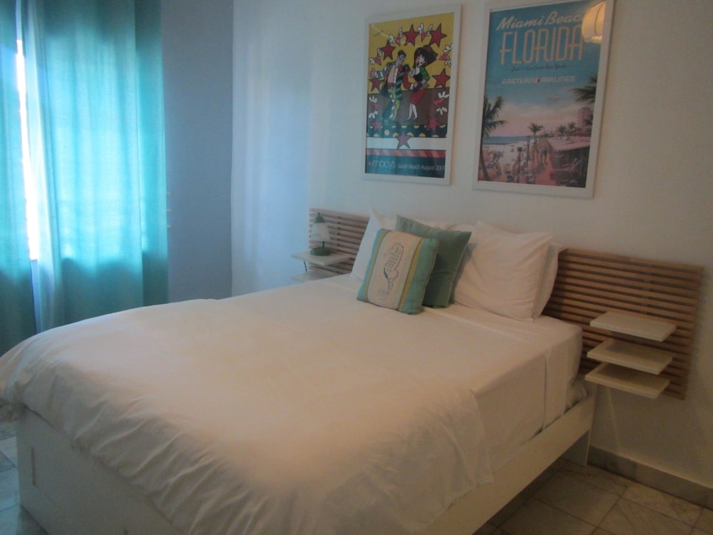 Book Royal South Beach Hotel In Miami Hotels Royal South Beach Hotel Miami Deluxe Studio 1 Queen Bed Guest