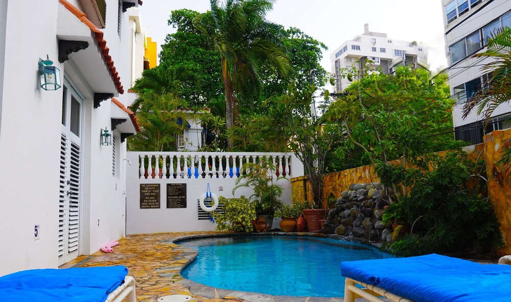 Book At Wind Chimes Boutique Hotel in San Juan