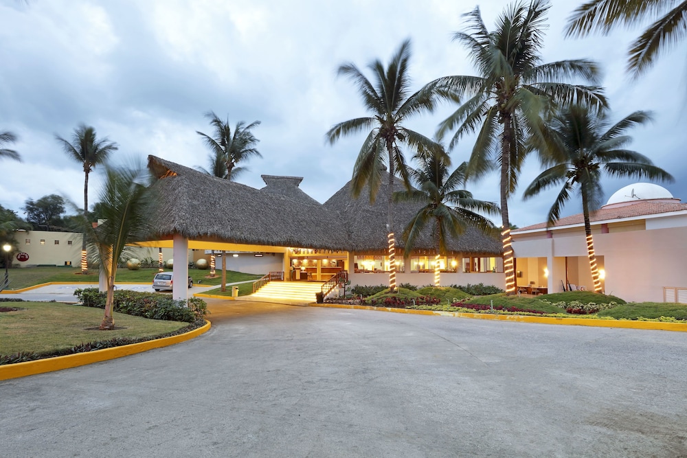 Book Grand Palladium Vallarta Resort & Spa All Inclusive in Punta de
