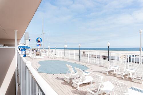 photo Oceanfront Ocean City Maryland Boardwalk Hotels comfort inn boardwalk in ocean city