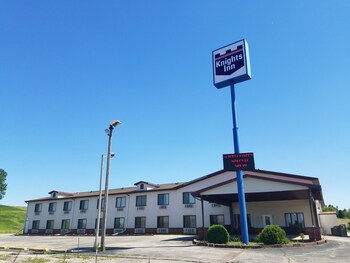 Top 10 Hotels In Williamsburg Ia Motels In Williamsburg