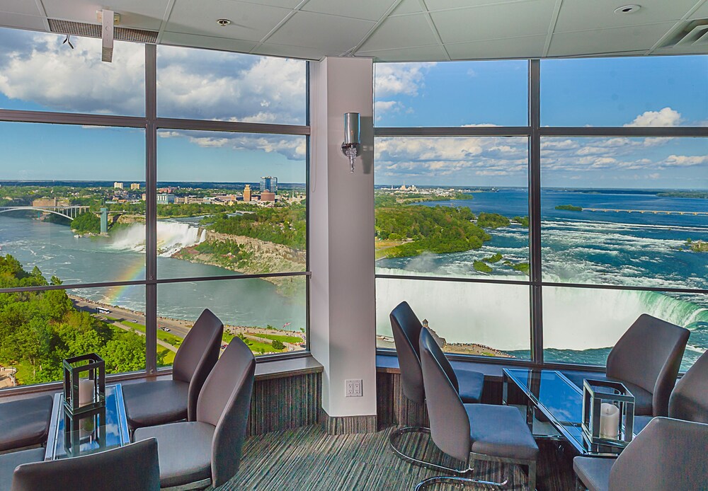 Book The Tower Hotel Fallsview in Niagara Falls Book The Tower Hotel Fallsview in Niagara Falls