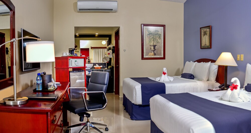 Book Best Western Plus Belize Biltmore Plaza In City Hotels