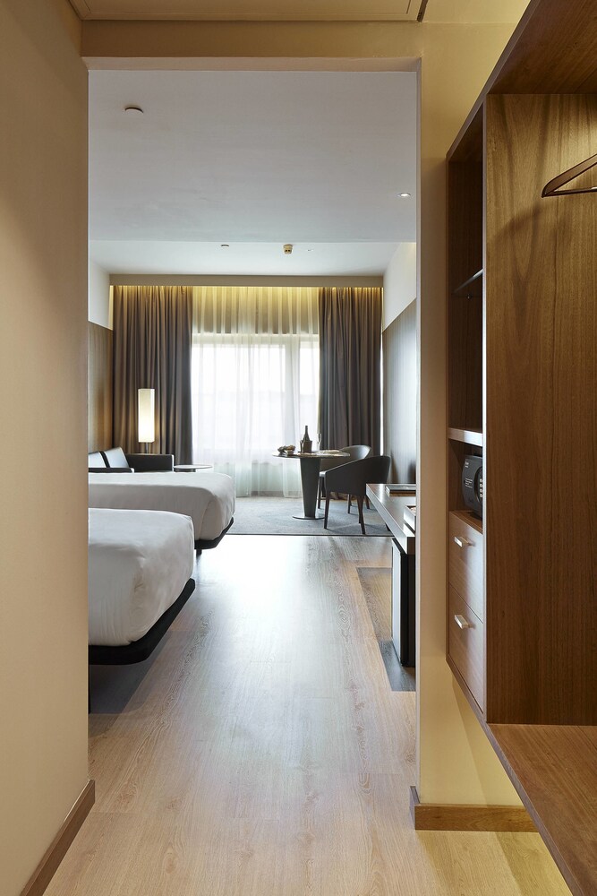 Book AC Hotel Diagonal L'Illa in Barcelona | Hotels.com