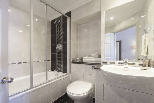 book strathmore hotel in london hotels com