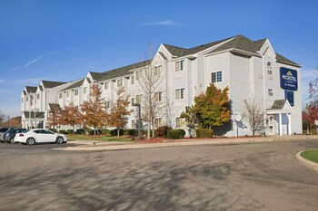 15 Closest Hotels To Eastern Michigan University In Ypsilanti 15 Closest Hotels To Eastern Michigan University In Ypsilanti