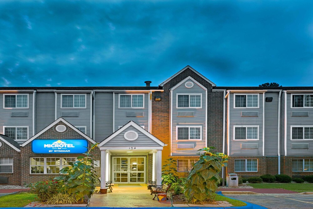 Book Microtel Inn By Wyndham Raleigh Durham Airport In Morrisville Microtel Inn By Wyndham Raleigh Durham Airport Morrisville