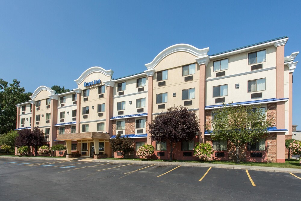 Book Days Inn By Wyndham Leominster Fitchburg Area In Days Inn By Wyndham Leominster Fitchburg Area