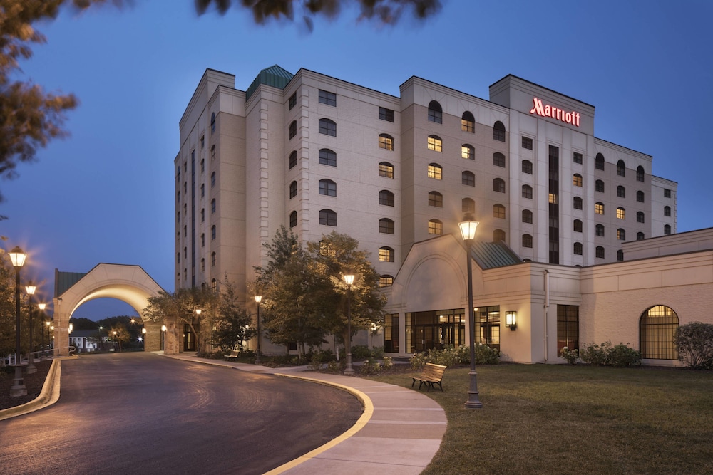 Book Minneapolis Marriott Northwest In Brooklyn Park Hotels Minneapolis Marriott Northwest Brooklyn Park