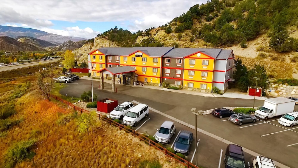 Book Eagle River Lodge In Hotels Eagle River Lodge