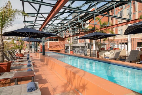 Top Hotels in Cape Town, South Africa - Cancel FREE on most hotels