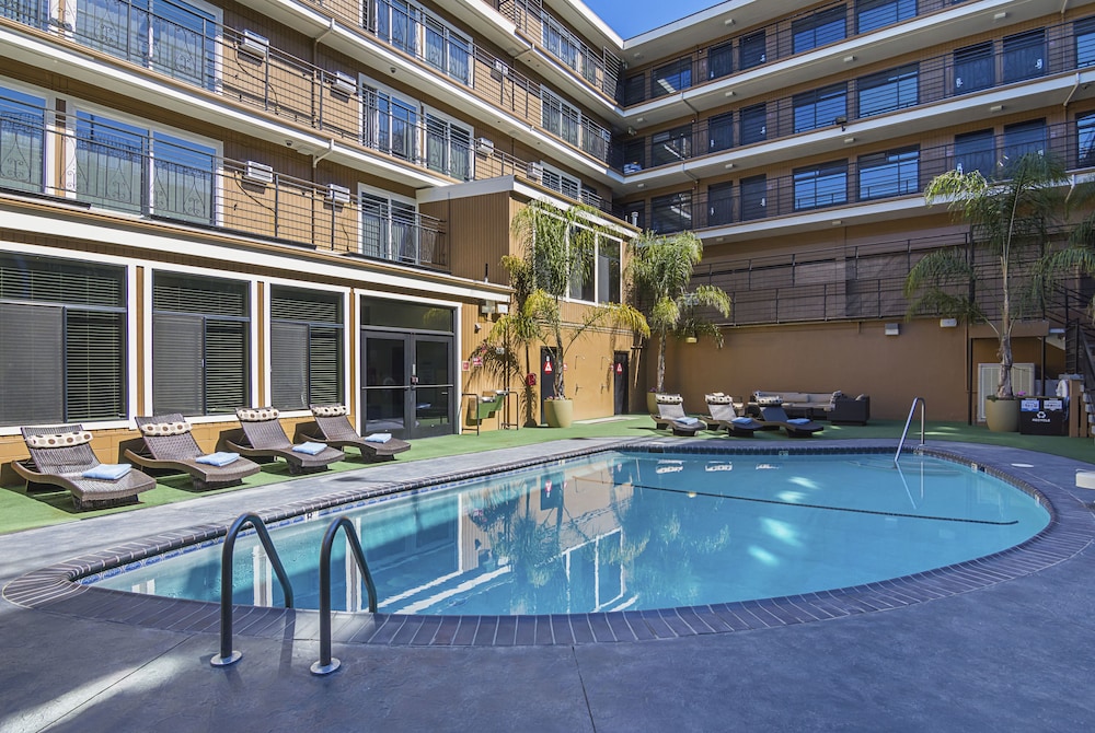 Book Da Vinci Villa In San Francisco Hotels Da Vinci Villa San Francisco Outdoor Pool