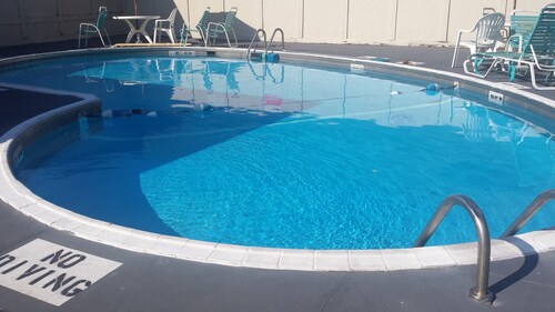 15 Closest Hotels To Sea Life Michigan Aquarium In Auburn Hills Hotelscom