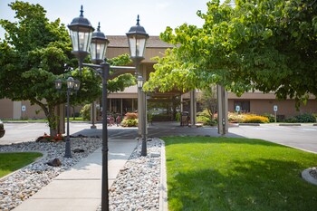 15 Closest Hotels To Spokane Arena In