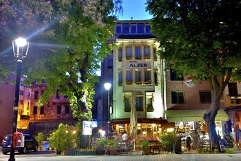 İstanbul bölgesindeki Alzer Hotel - Special Class resmi