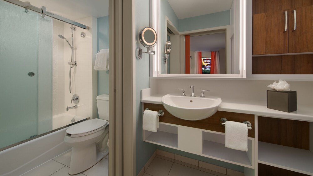 ディズニーズ ポップ センチュリー リゾート ウォルトディズニーワールドエリア近くの屋外プール付きのファミリー向けリゾート 宿泊予約はホテルズドットコム