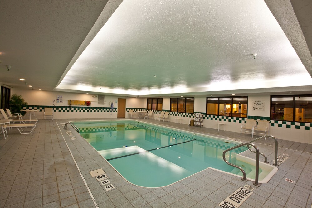 Book Holiday Inn Express Hotel Suites Plymouth An Ihg Hotel In Plymouth Hotelscom