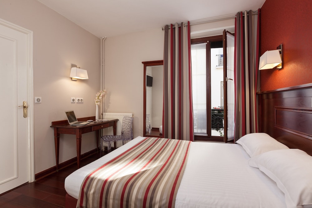 Book Eiffel Rive Gauche In Paris Hotels Eiffel Rive Gauche Paris Standard Triple Room Guest