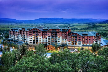 Hotels In Steamboat Springs From 84 Night Resorts In Steamboat Springs