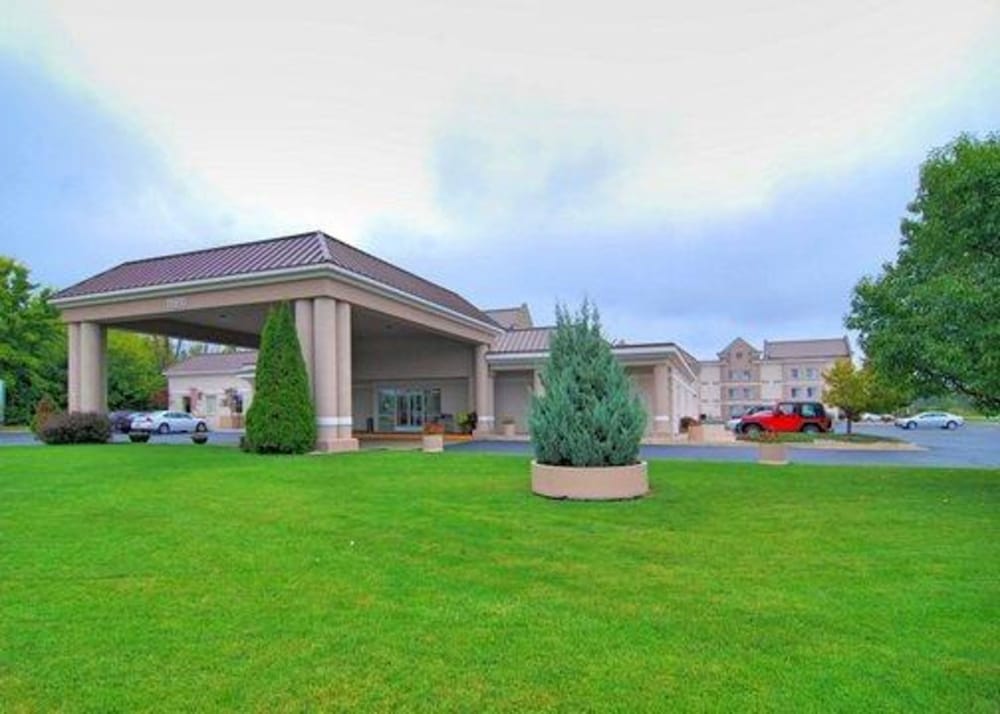 Book Comfort Inn Birch Run Frankenmuth In Hotels Comfort Inn Birch Run Frankenmuth