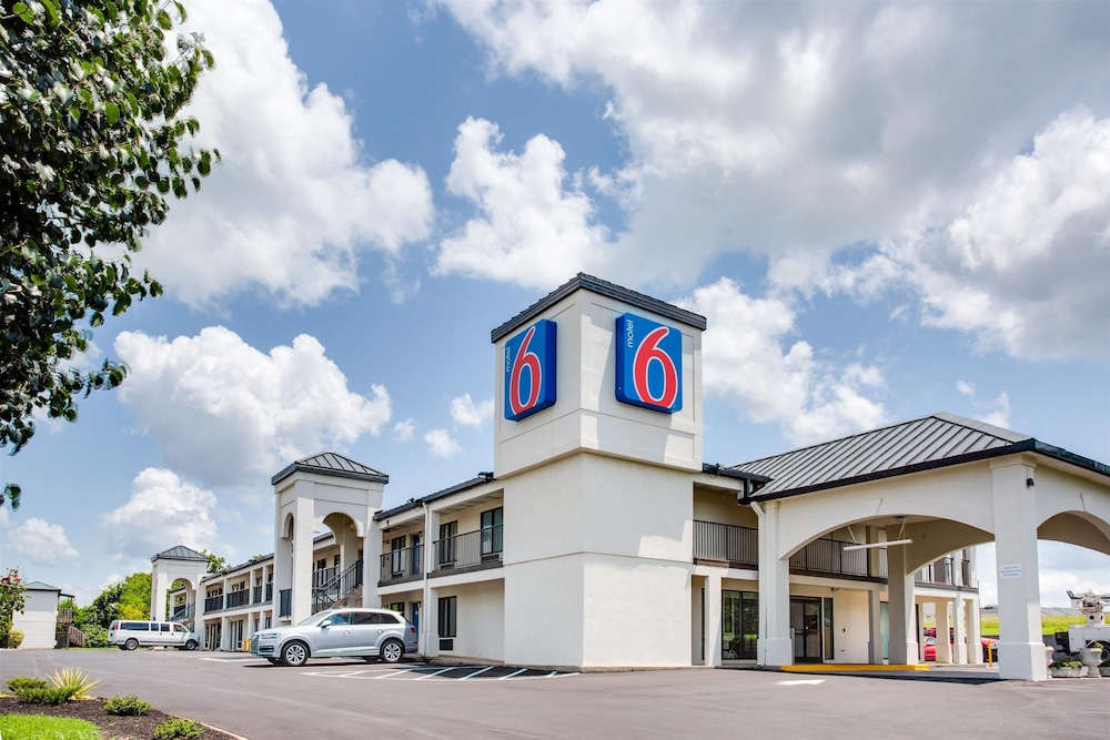 Book Motel 6 White House Tn In Hotels Motel 6 White House Tn