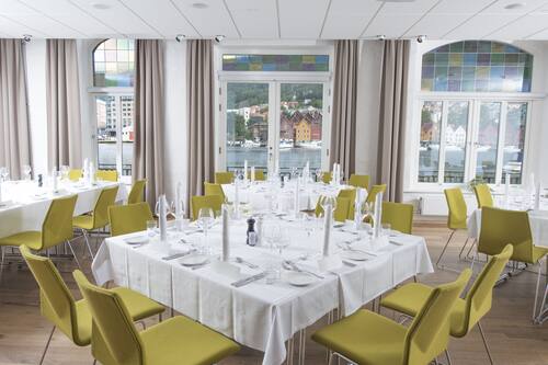 34+  Wahrheiten in  Admiral Hotel Bergen! The accommodation is located in the centre of bergen, in close vicinity of fishmarket in bergen. 34+  Wahrheiten in  Admiral Hotel Bergen! The accommodation is located in the centre of bergen, in close vicinity of fishmarket in bergen.